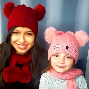 Beanie & scarf set.